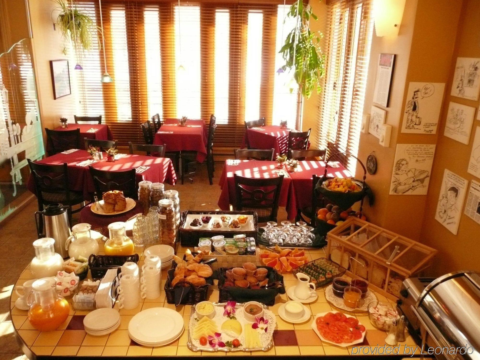 โอแบร์ฌ เดอ ลา ฟงแตน Hotel มอนทรีอัล ร้านอาหาร รูปภาพ